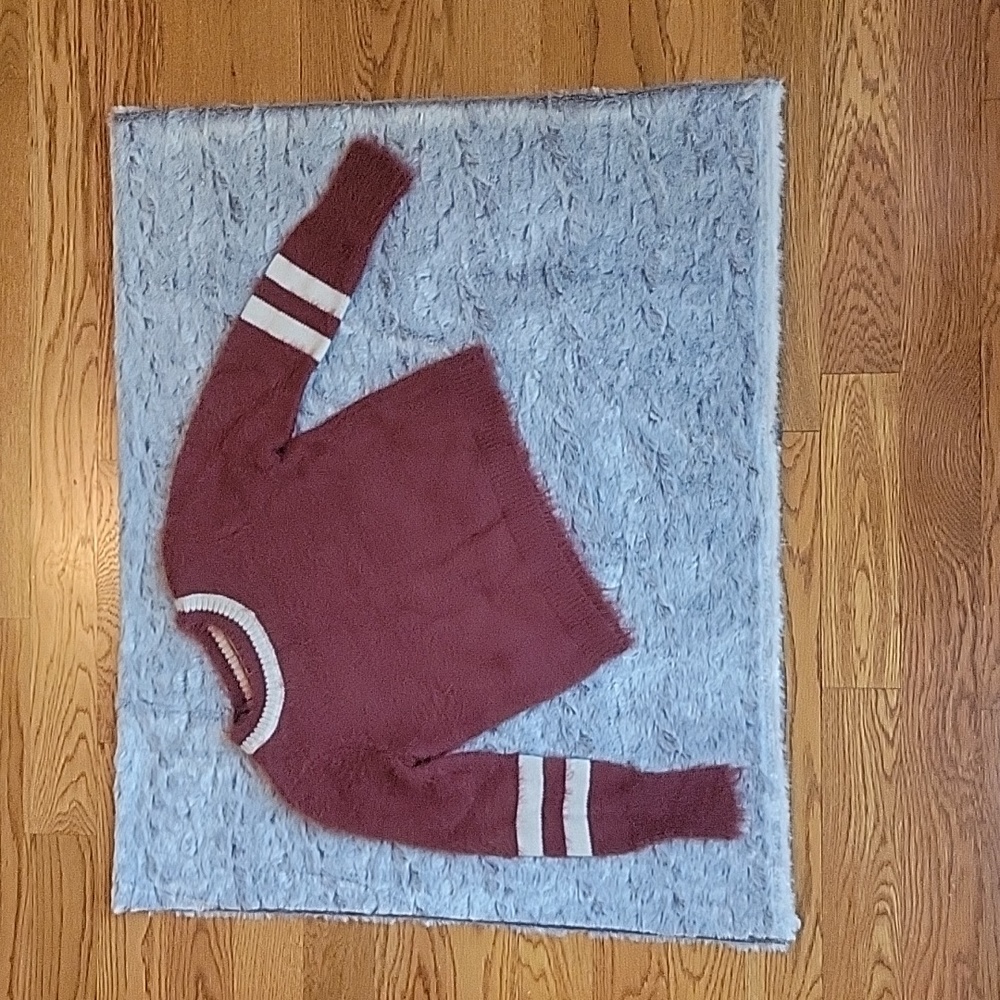 Copper Key Rust Red Sweater, Junior Girls Size Small, Great Condition!